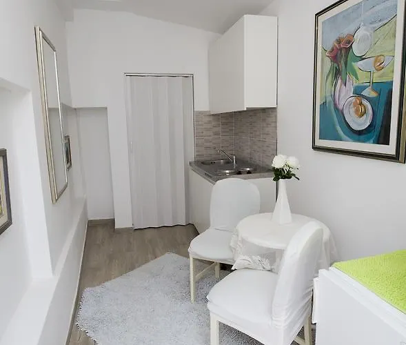 Sweet Old Town 아파트 *