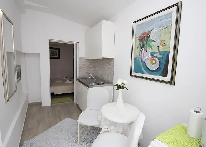 Sweet Old Town Apartman *